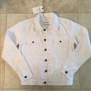 Men’s white denim jacket